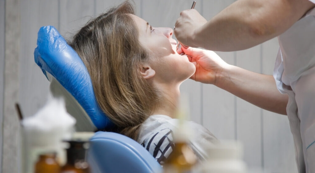 Tooth Extraction: When Is It Necessary and What Should You Expect?